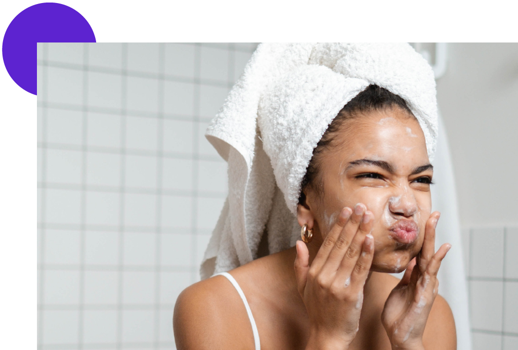 routine soin pour contrer la cellulite faciale