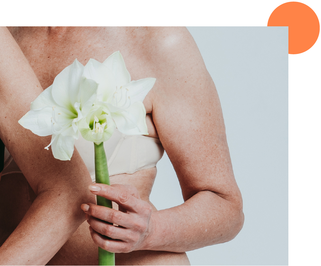 Bras avec peau flasque et détendue