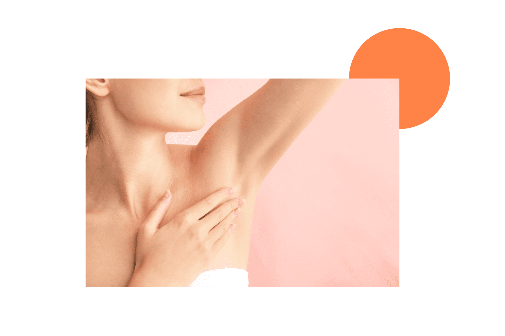 Femme avec des aisselles épilées