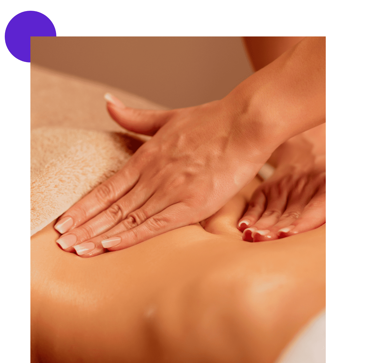 massage lymphatique du ventre d'une femme