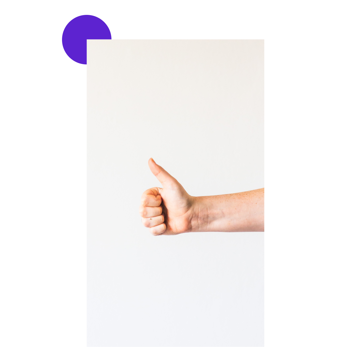 pouce vers le haut pour les avantages de la greffe de cheveux