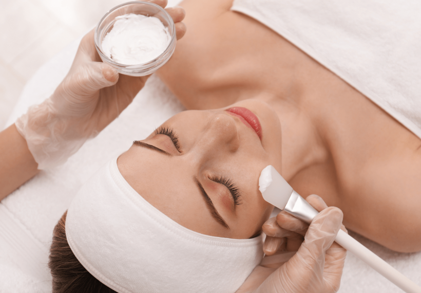 peeling en centre de médecine esthétique