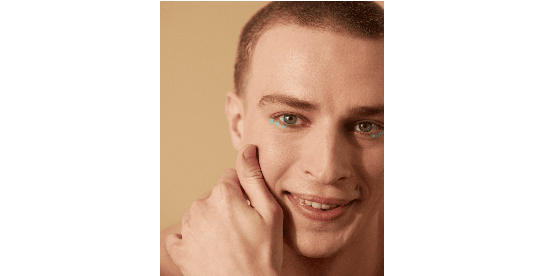 homme au regard cerné par manque de sommeil